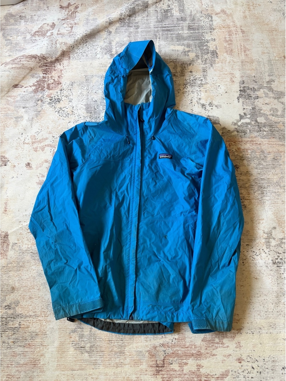 Patagonia shell jacket women’s medium blue repaired